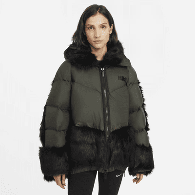 nike sacai　ファ一ダウンジャケット　ladies 3090048236131492_01_9165.jpeg